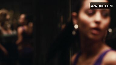 Sydney Sweeney and Alexa Demie Sexy in Euphoria