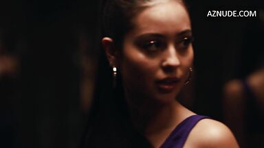 Sydney Sweeney and Alexa Demie Sexy in Euphoria