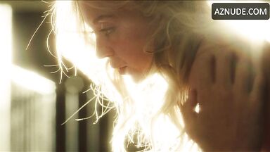 Sydney Sweeney and Hunter Schafer naked Euphoria