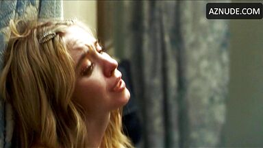 Sydney Sweeney } Scene in Euphoria