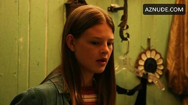 Teens undressing