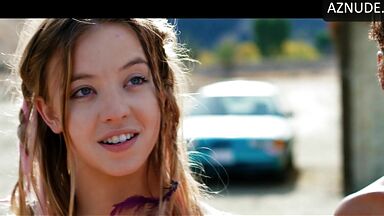 Joi Liaye and Sydney Sweeney Bikini in Dead Ant