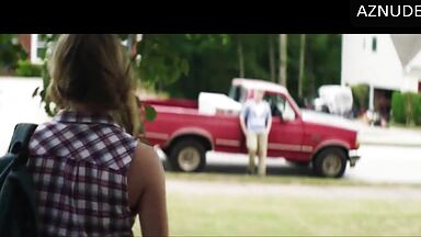 Sydney Sweeney hot in Along Came The Devil