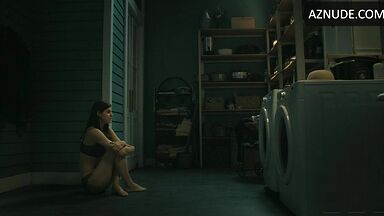 Alexandra Daddario naked in Anne Rice's Mayfair Witches