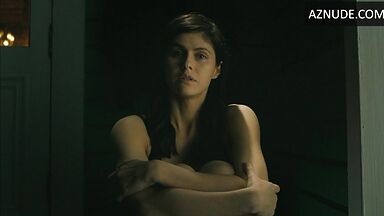 Alexandra Daddario naked in Anne Rice's Mayfair Witches