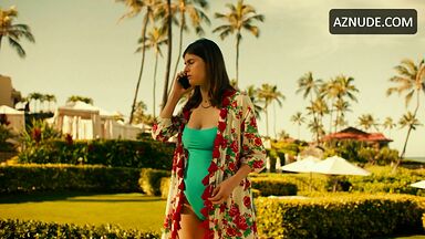 Alexandra Daddario in bikini
