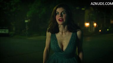 Alexandra Daddario sexy witch