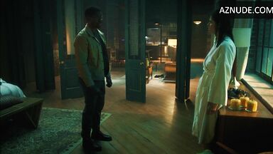Alexandra Daddario robe scene