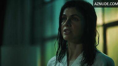 Alexandra Daddario robe scene