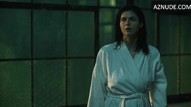 Alexandra Daddario robe scene