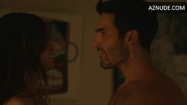 Alexandra Daddario sex scene