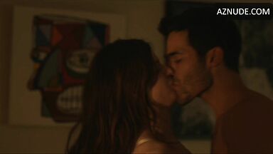 Alexandra Daddario sex scene