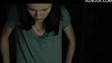 Julia Goldani pregnant