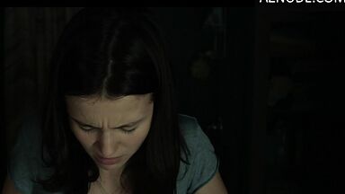 Julia Goldani pregnant